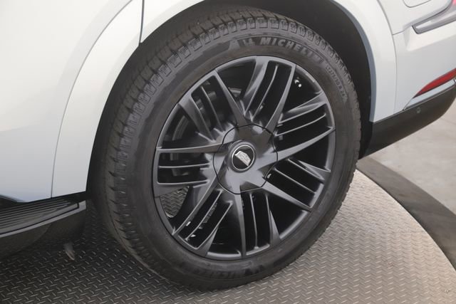 Used 2025 Cadillac Escalade IQ Sport 2 w/ LPO, ONYX Package image 14