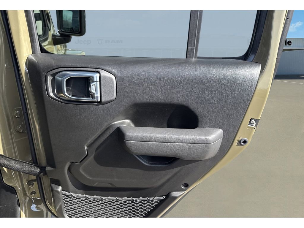 New 2026 Jeep Gladiator Willys AWD/4WD image 24