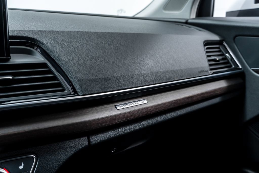 Used 2024 Audi Q5 e Premium Plus w/ Premium Plus Package image 20