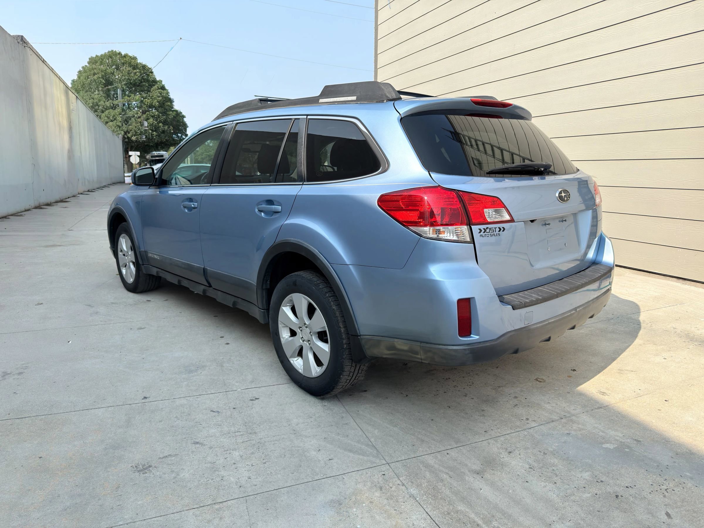 Used 2012 Subaru Outback 2.5i Premium image 5