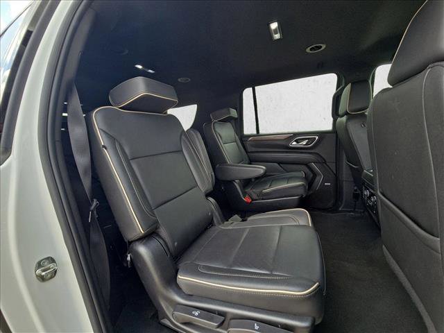 Used 2023 Chevrolet Suburban Premier image 20