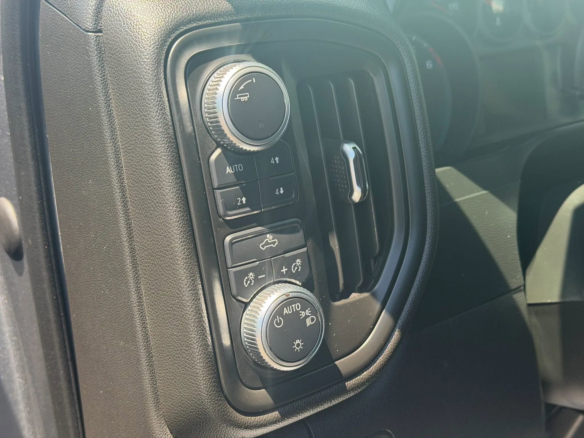 Used 2021 GMC Sierra 1500 4x4 Double Cab w/ Sierra Value Package image 12