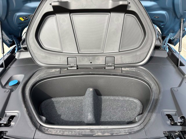 Certified 2023 Volvo C40 Recharge Core AWD/4WD image 34
