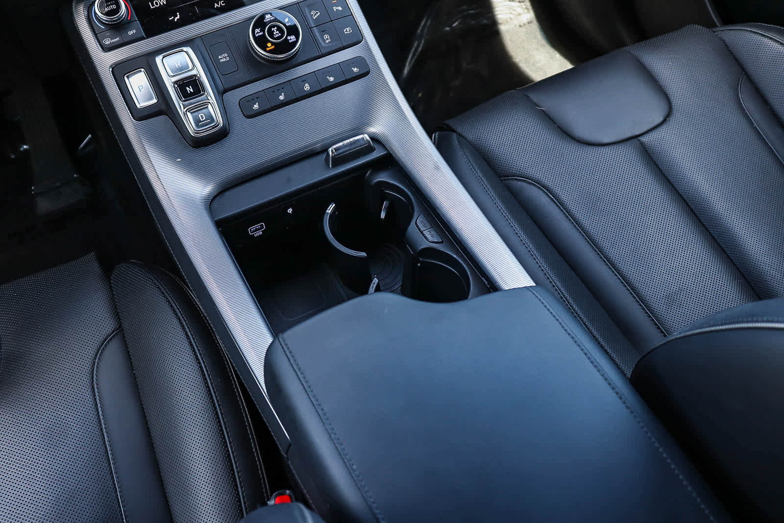 Used 2025 Hyundai Palisade Calligraphy image 22