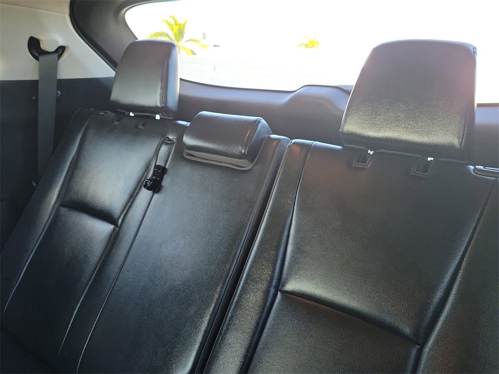 Used 2023 Toyota Highlander Limited image 12
