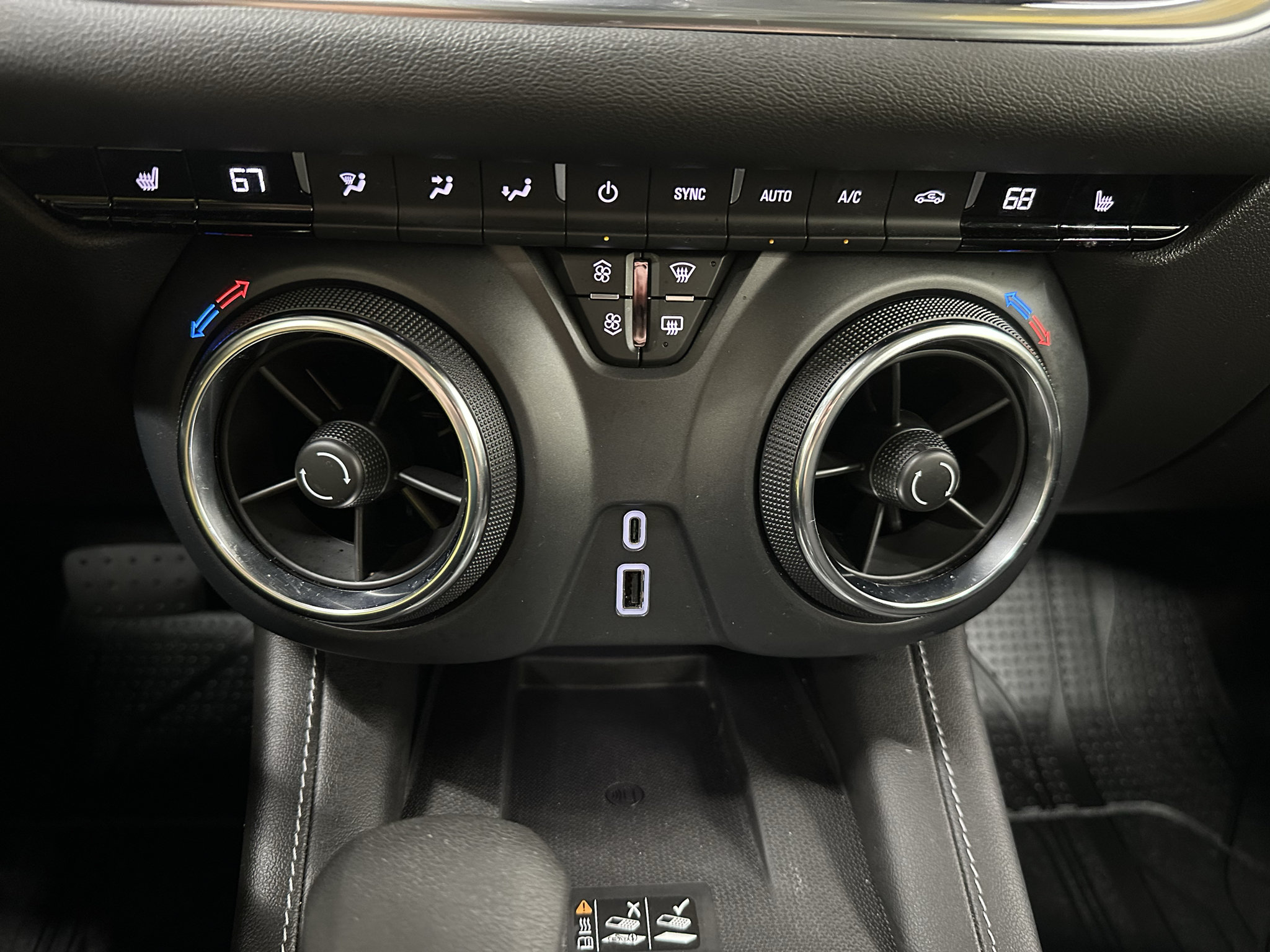 Certified 2025 Chevrolet Blazer LT w/ Convenience Package FWD image 36