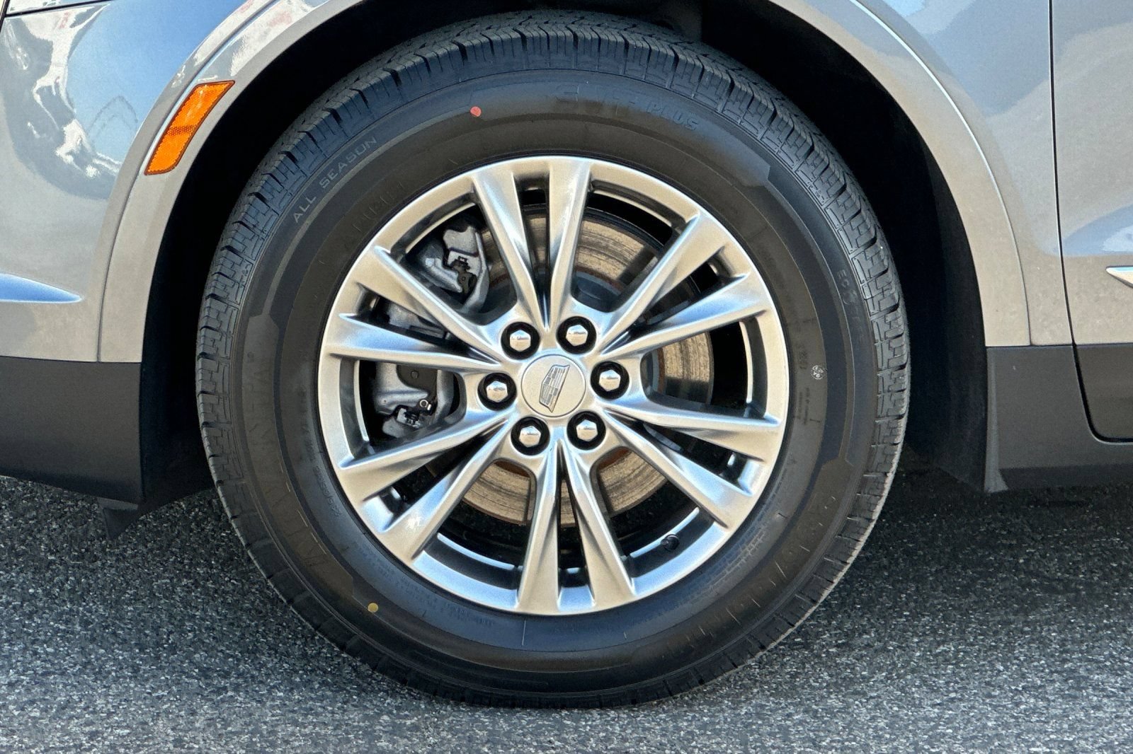 Certified 2022 Cadillac XT5 Premium Luxury FWD image 37