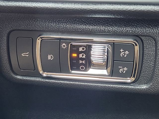 Used 2021 Lincoln Corsair Reserve w/ Equipment Group 201A image 20