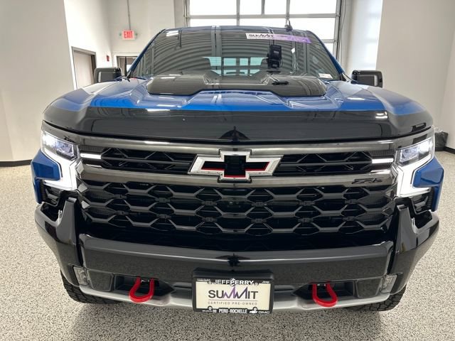 Used 2023 Chevrolet Silverado 1500 ZR2 w/ Technology Package image 40
