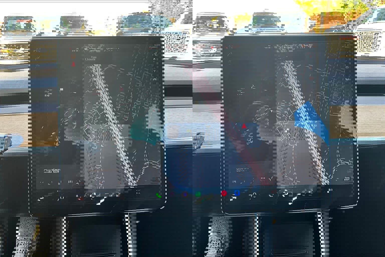 Used 2018 Tesla Model 3 Mid Range image 31