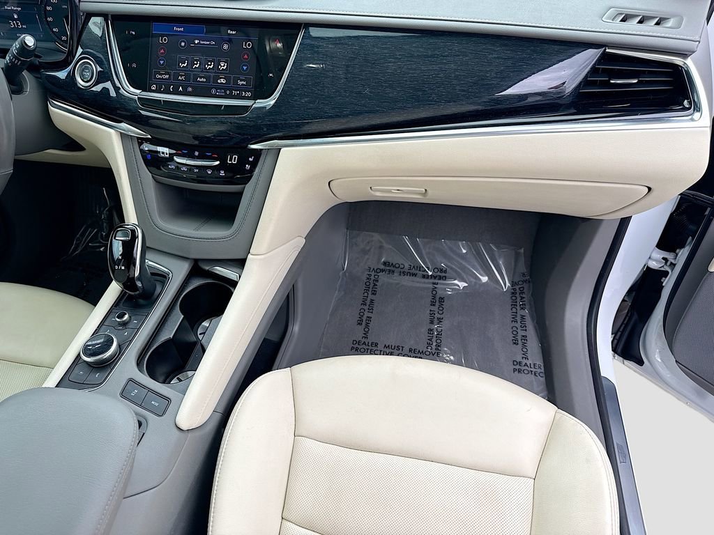 Used 2024 Cadillac XT6 Premium Luxury FWD image 18