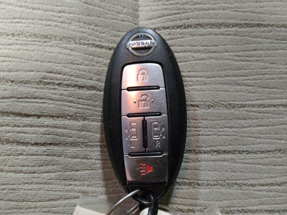 Used 2015 Nissan Quest SV image 32