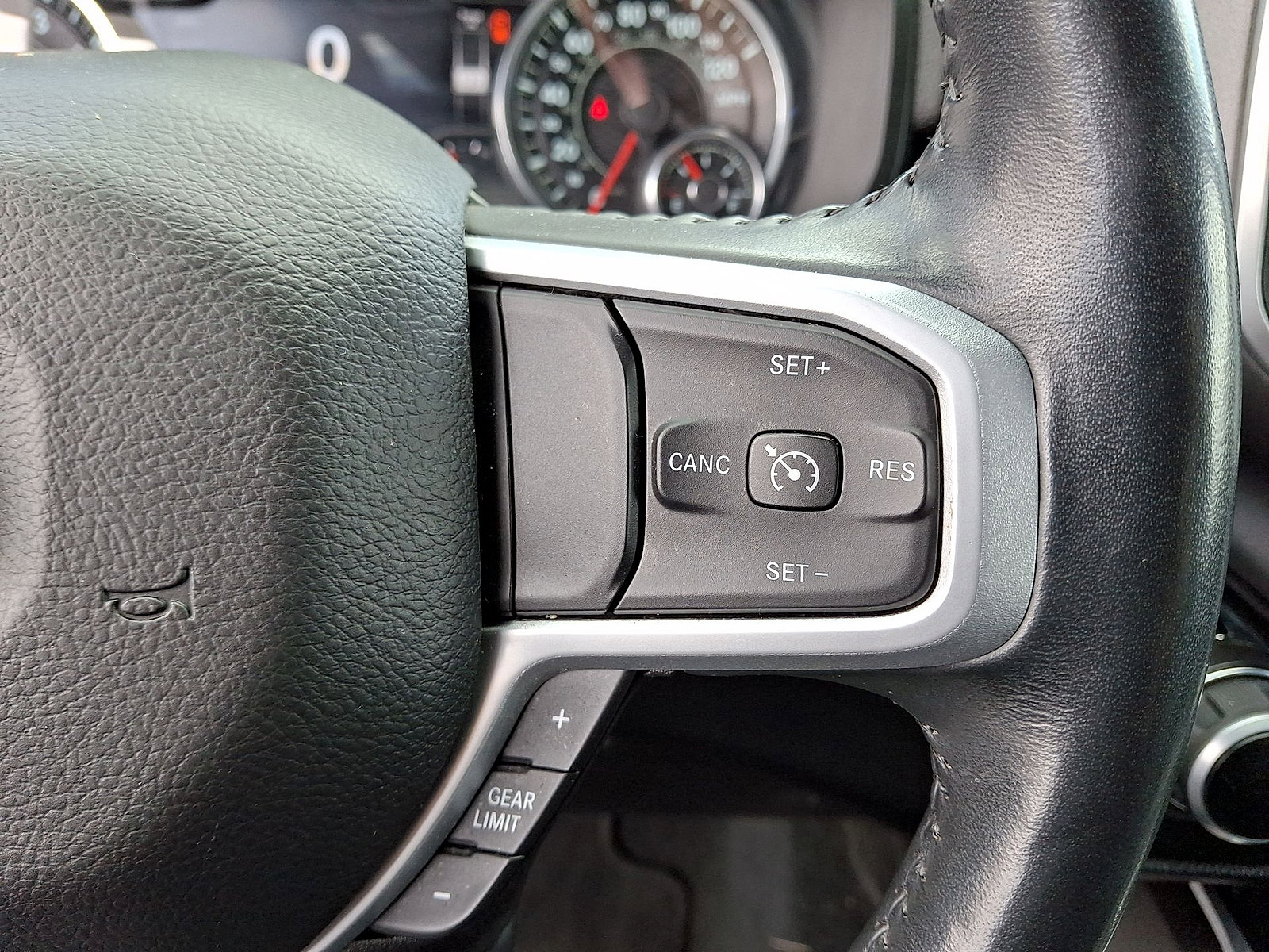 Used 2022 RAM 1500 Big Horn AWD/4WD image 18