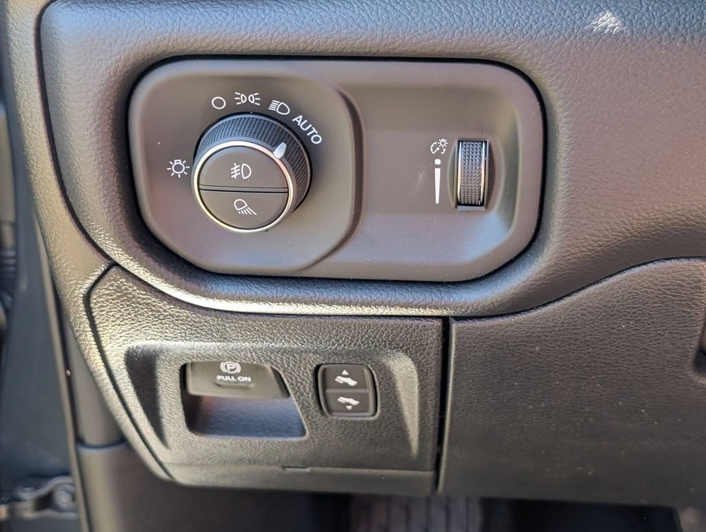 New 2026 RAM 1500 Big Horn AWD/4WD image 13