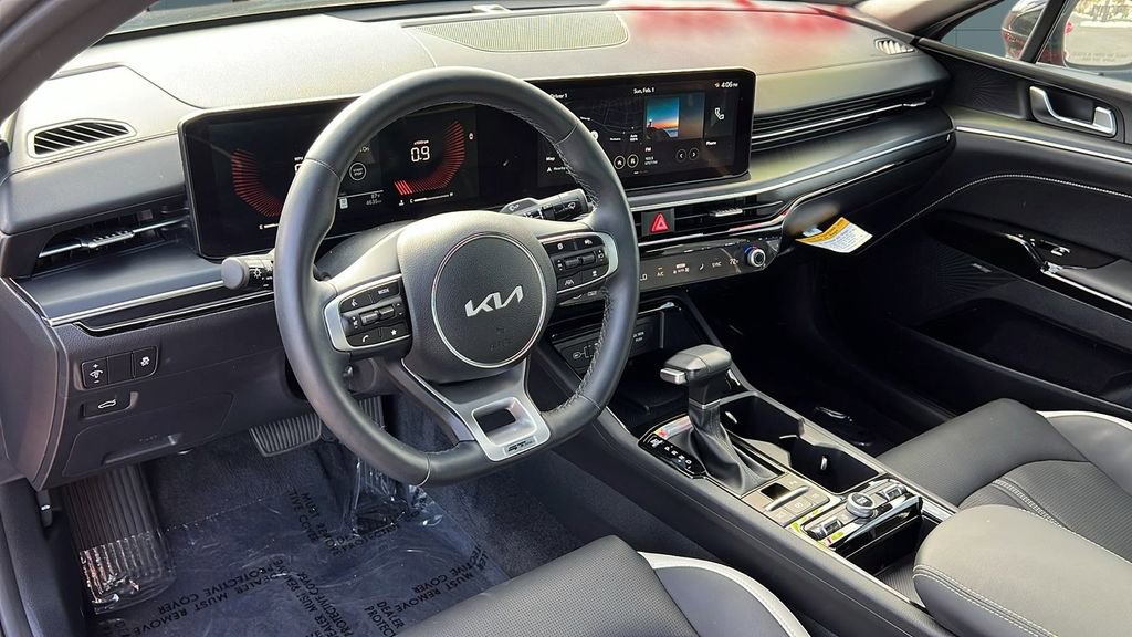 Certified 2025 Kia K5 GT-Line w/ GT-Line Premium Package image 9