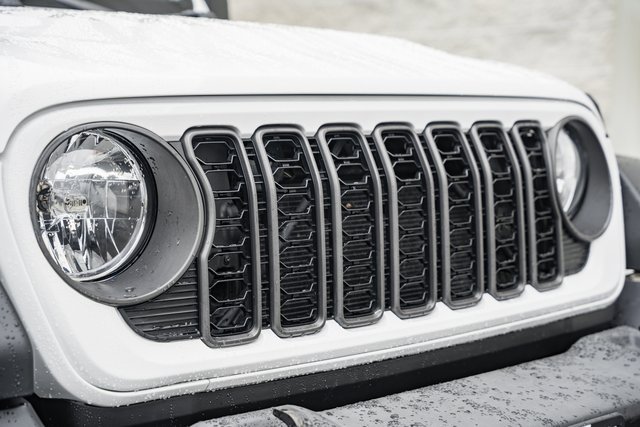 Used 2024 Jeep Wrangler Sport S image 19