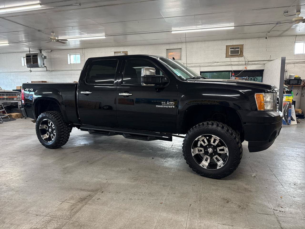 Used 2012 GMC Sierra 1500 SLE w/ Texas Edition AWD/4WD image 5