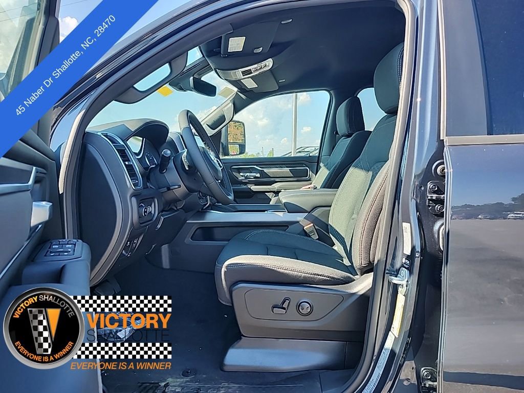 New 2025 RAM 1500 4x4 Crew Cab image 20