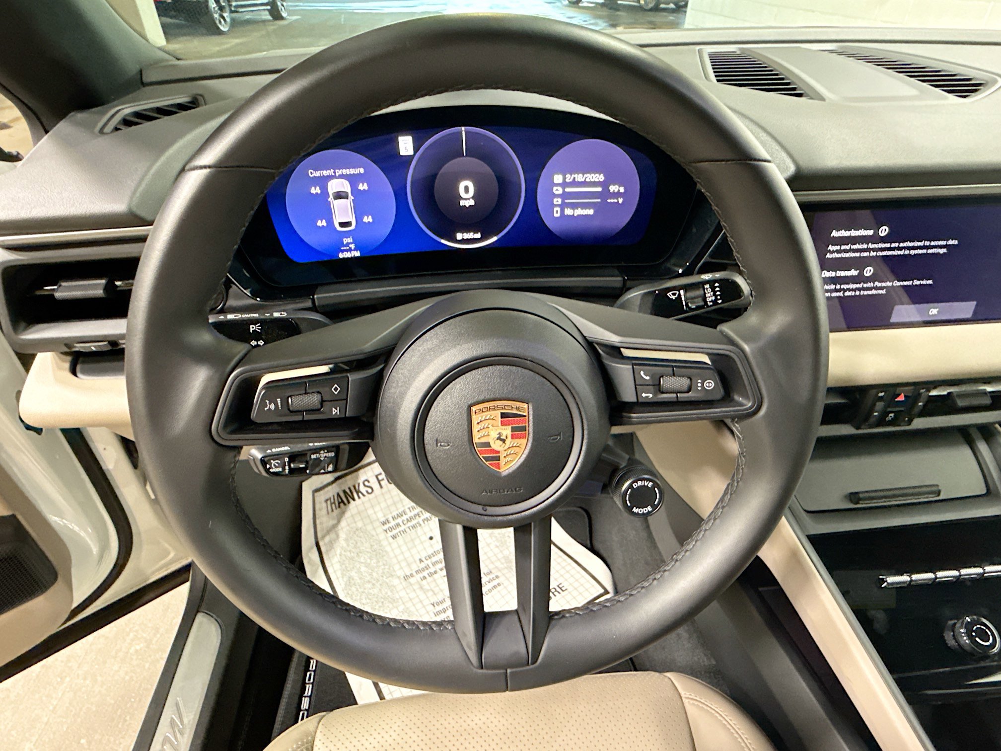 Certified 2025 Porsche Macan 4 Electric image 38