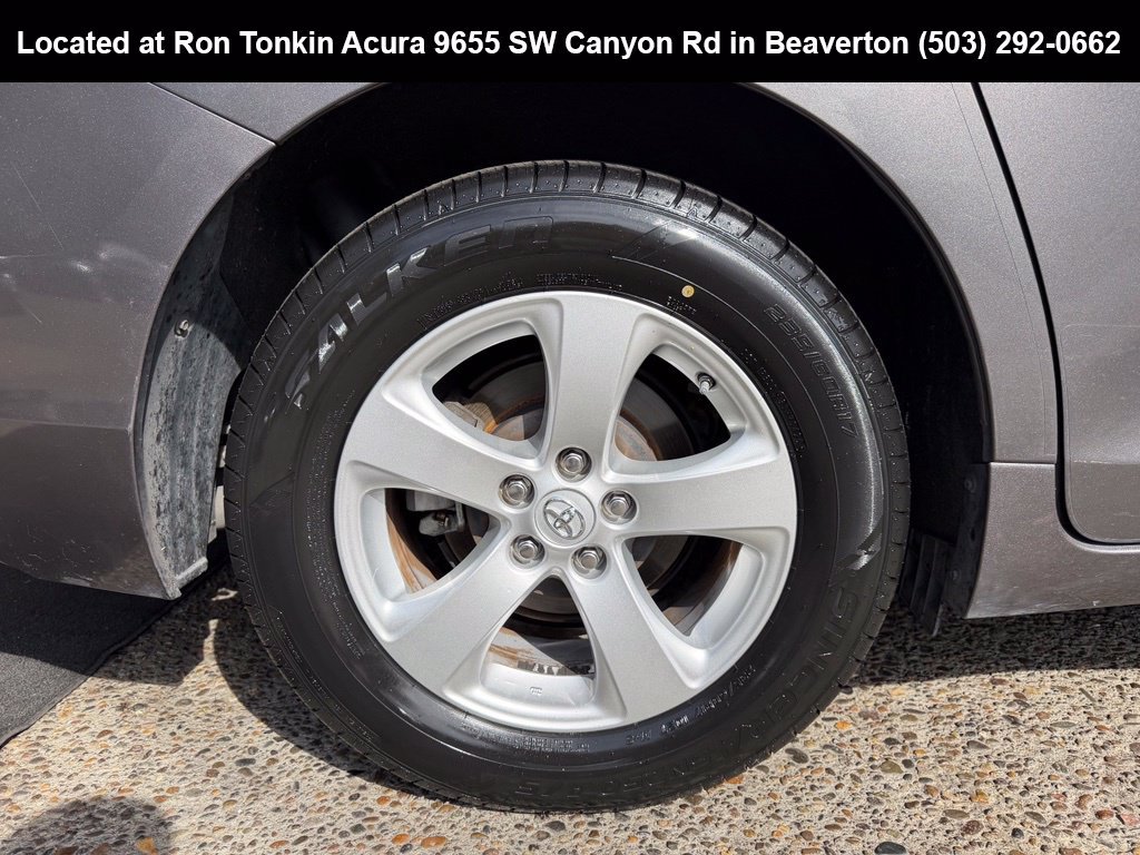 Used 2017 Toyota Sienna LE FWD image 9