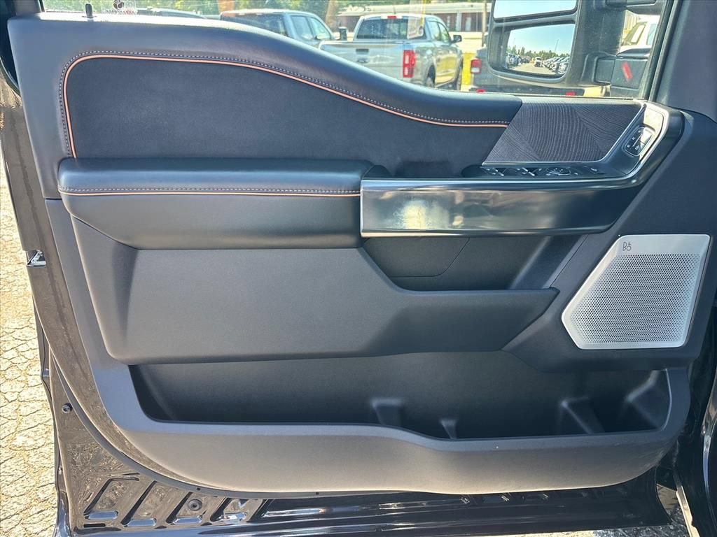 Used 2024 Ford F250 Platinum AWD/4WD image 29