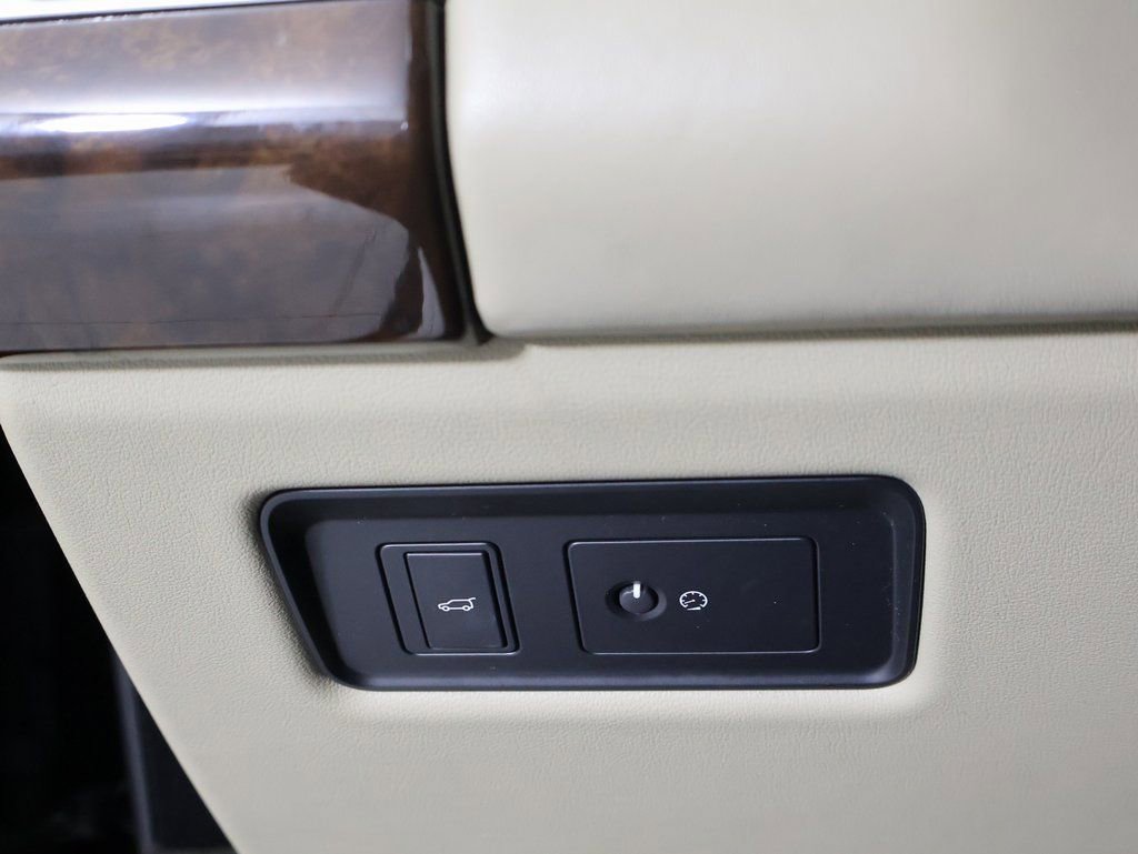 Used 2020 Land Rover Range Rover HSE image 27
