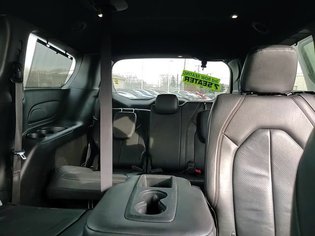 Used 2019 Chrysler Pacifica Touring-L image 24