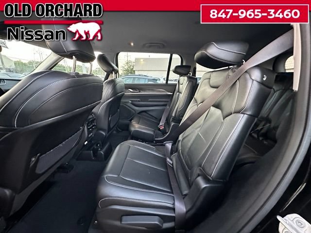 Used 2023 Jeep Grand Cherokee L Limited AWD/4WD image 14