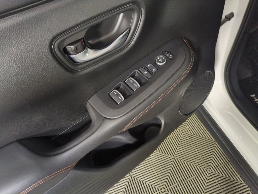 Certified 2024 Honda HR-V Sport image 15
