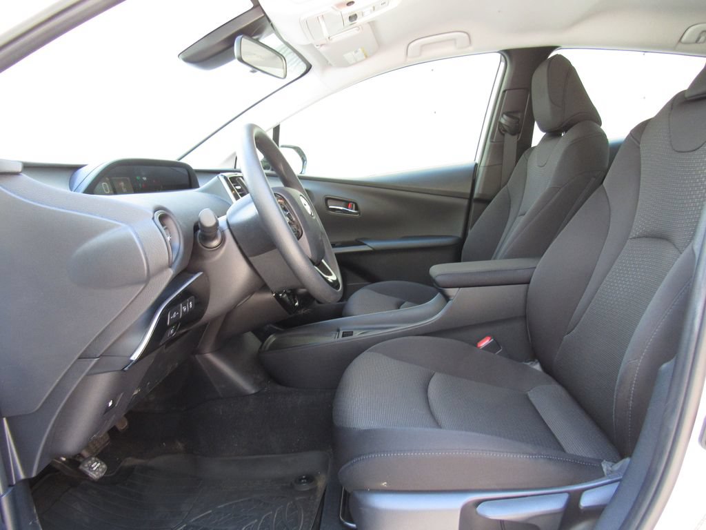 Certified 2020 Toyota Prius LE AWD/4WD image 11