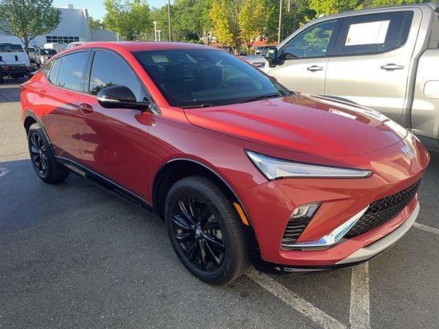 Used 2024 Buick Envista Sport Touring w/ Convenience I Package image 2