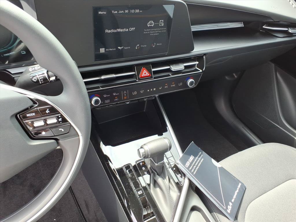 New 2026 Kia Niro LX FWD image 25