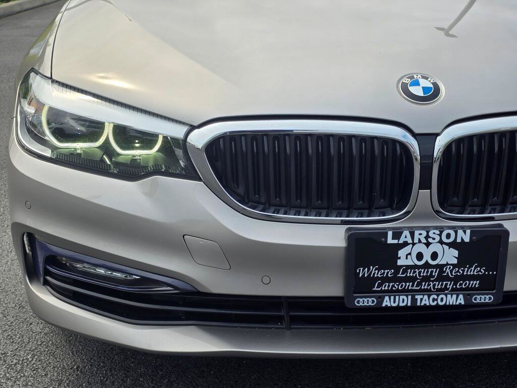 Used 2017 BMW 530i RWD image 29