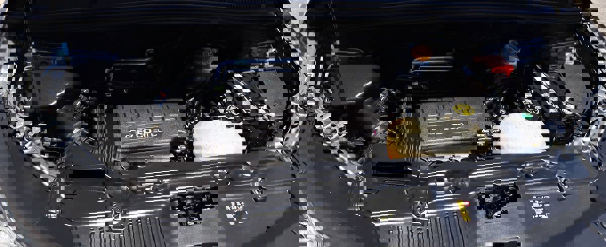 Used 2020 Chevrolet Trax Premier w/ LPO, Protection Package FWD image 59