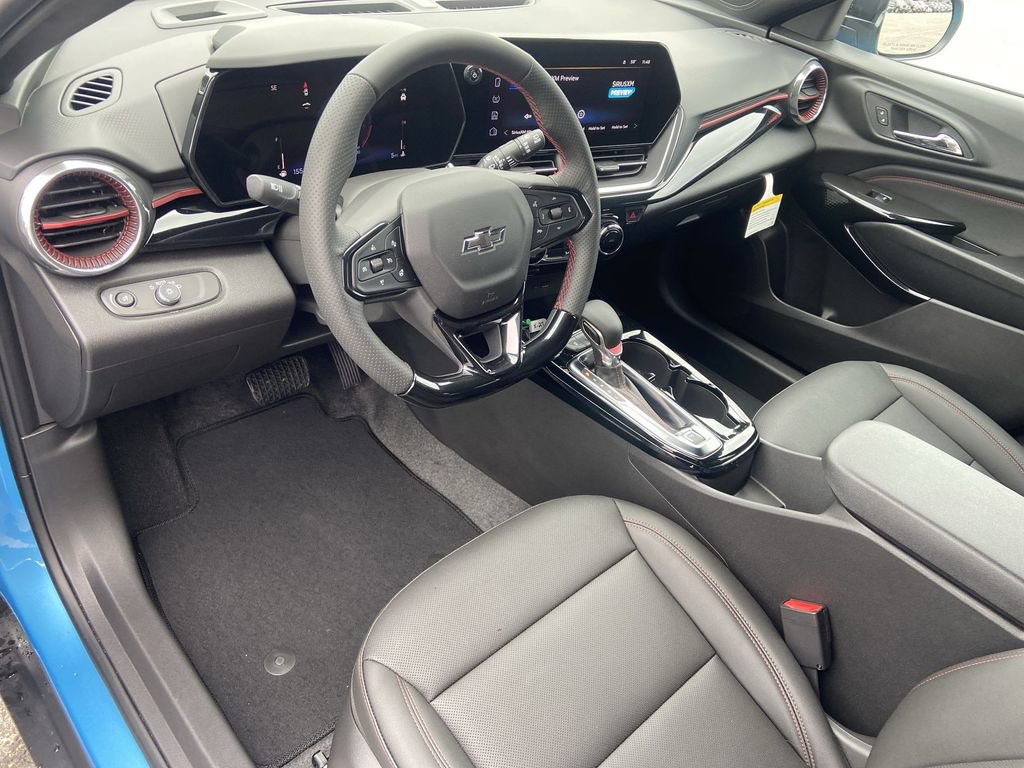 New 2025 Chevrolet Trax RS w/ Driver Confidence Package image 5