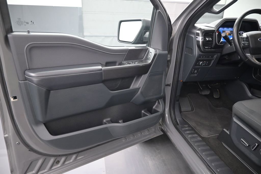 Used 2021 Ford F150 XLT w/ Equipment Group 302A High RWD image 13