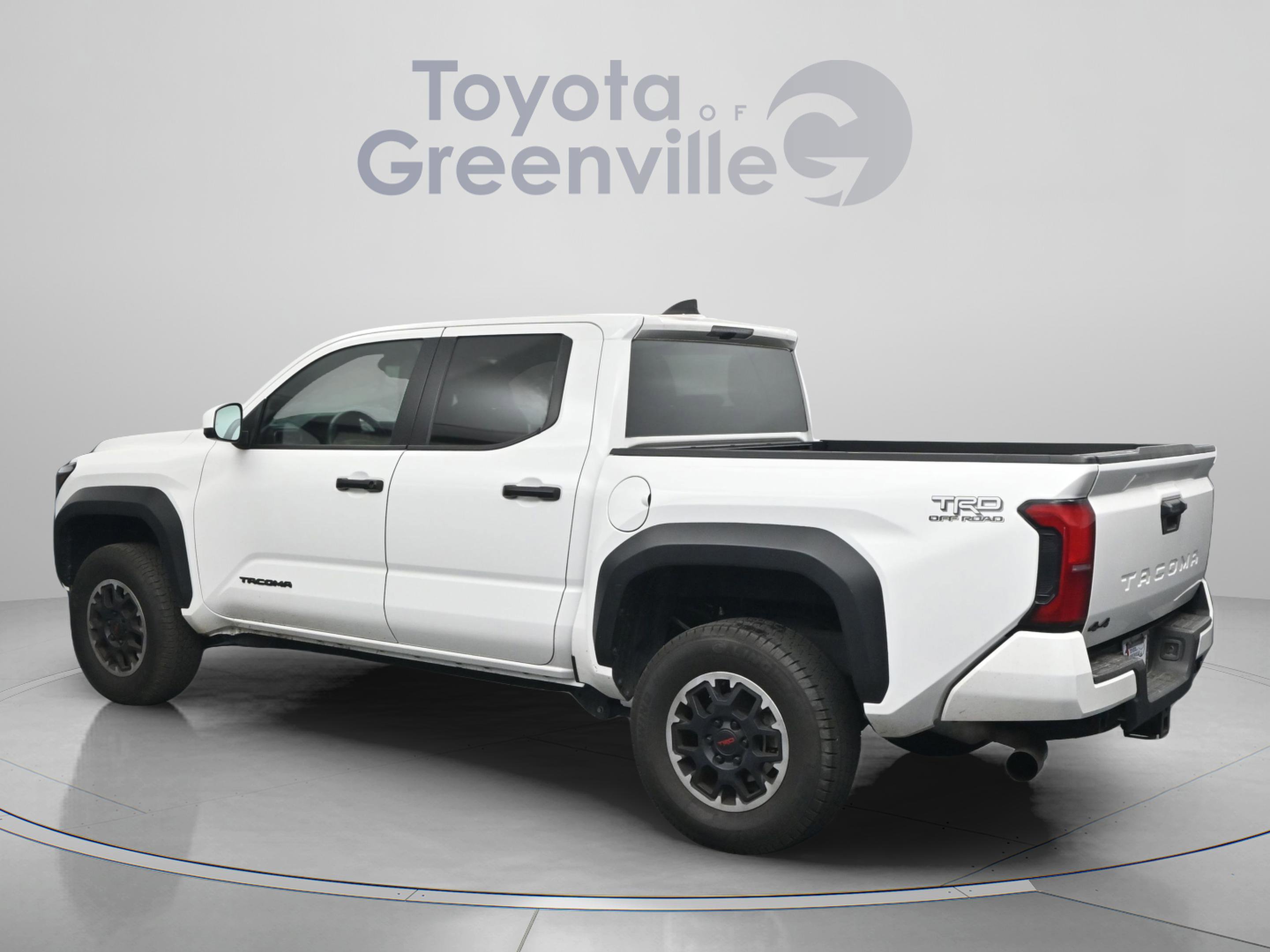 Certified 2024 Toyota Tacoma TRD Off-Road AWD/4WD image 8