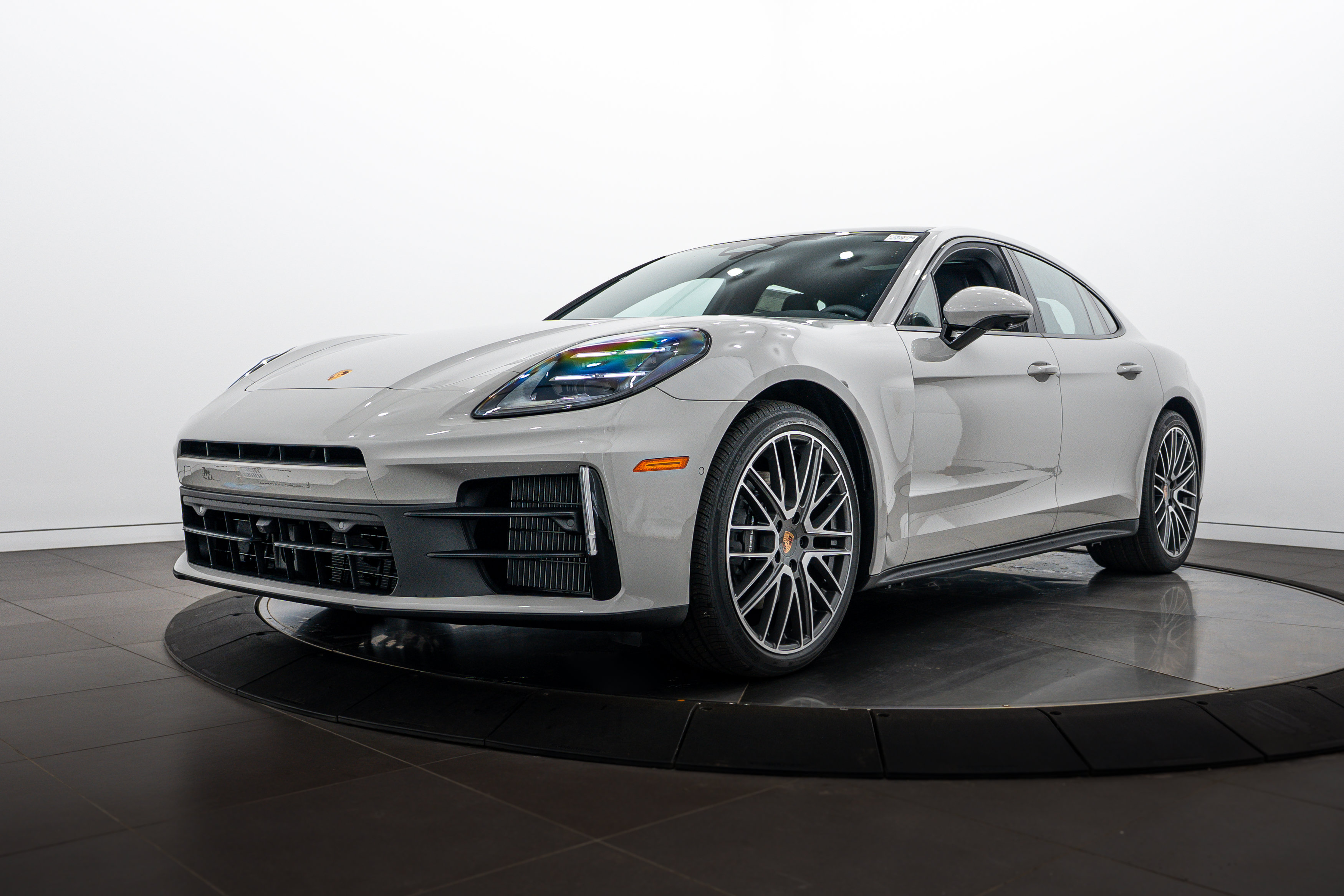 New 2026 Porsche Panamera 4