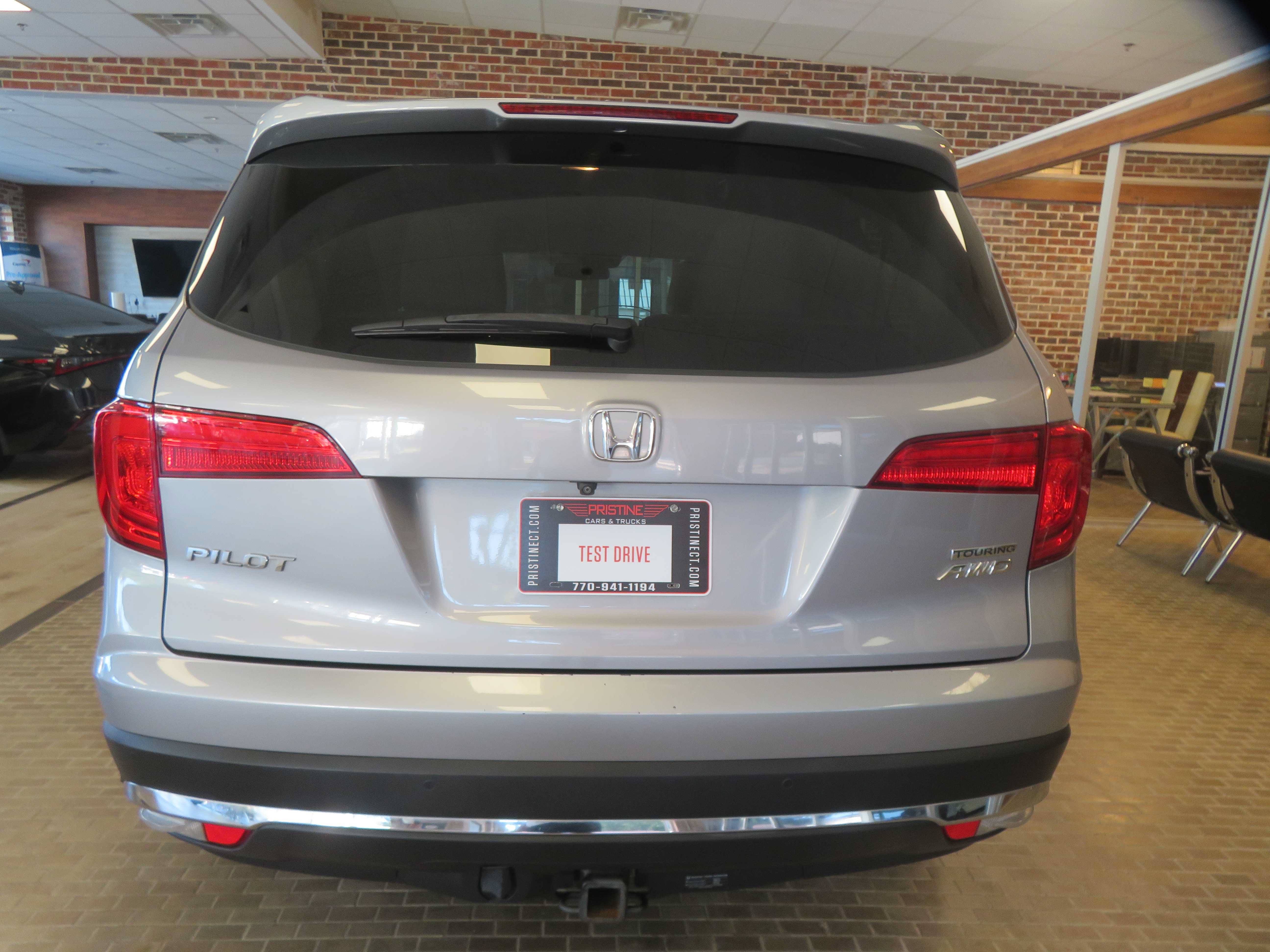 Used 2017 Honda Pilot Touring image 69