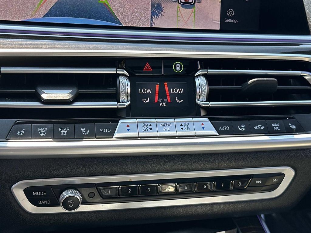 Used 2023 BMW X5 xDrive40i w/ M Sport Package AWD/4WD image 14