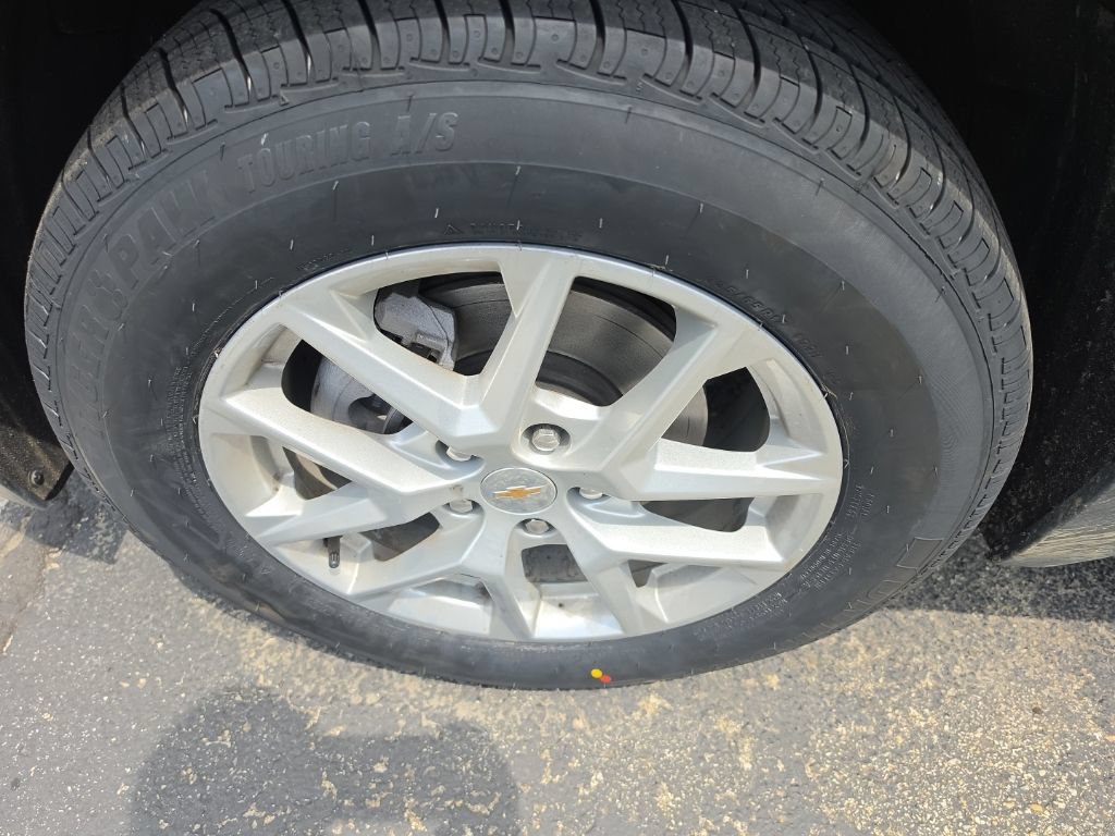 Certified 2024 Chevrolet Equinox LT w/ LPO, Floor Liner Package AWD/4WD image 8