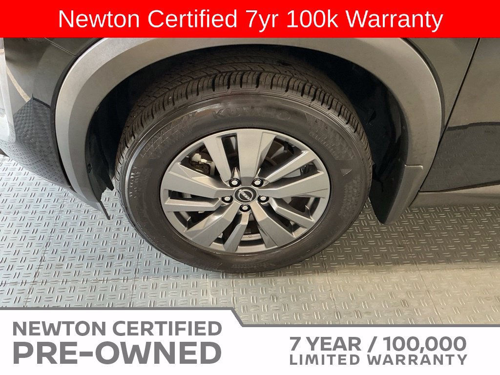 Used 2025 Nissan Pathfinder SV FWD image 43