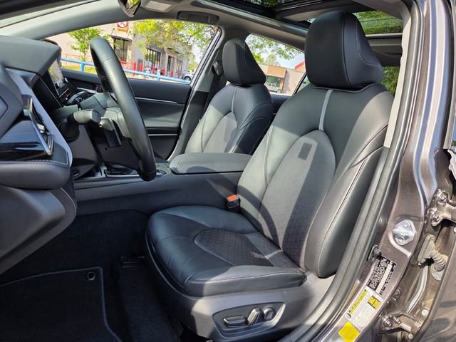 Used 2023 Toyota Camry XSE image 8