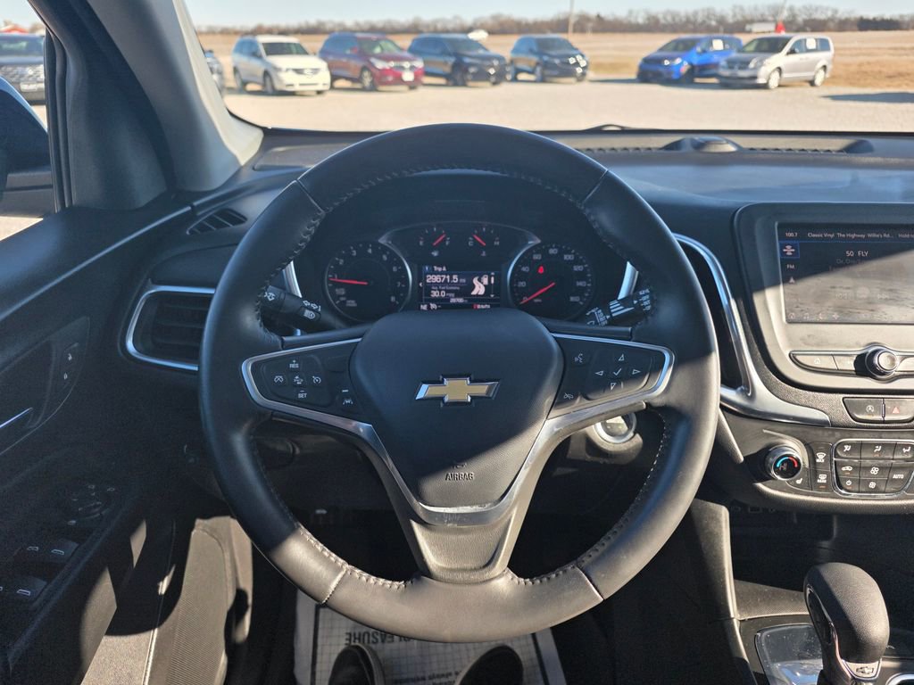 Used 2022 Chevrolet Equinox LT image 16