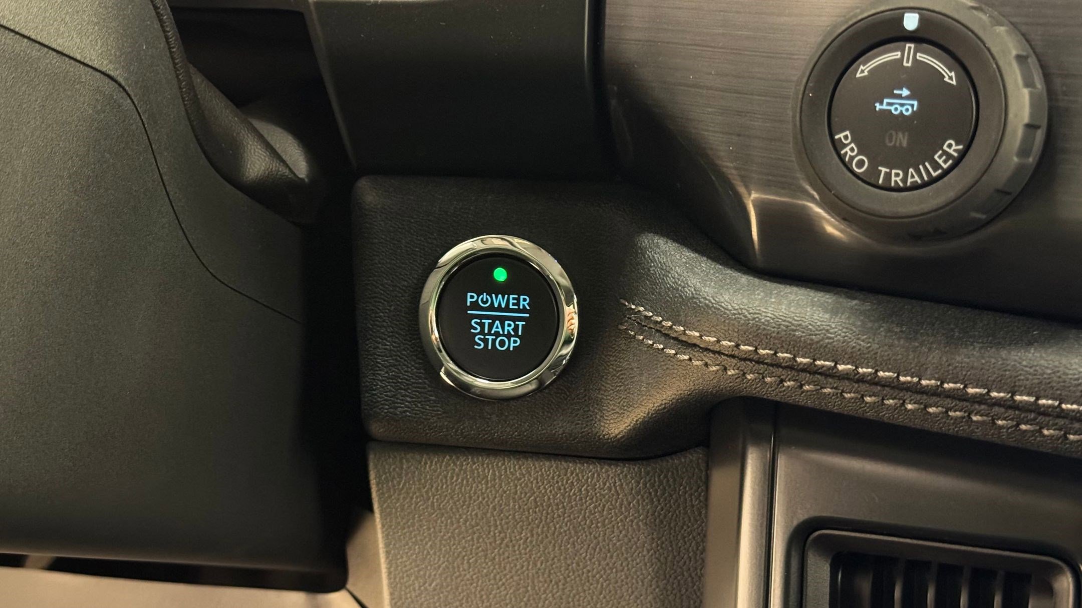 New 2025 Ford F150 Lightning Flash image 32