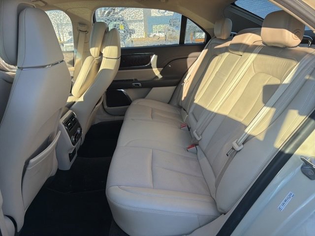 Used 2018 Lincoln Continental Reserve image 13