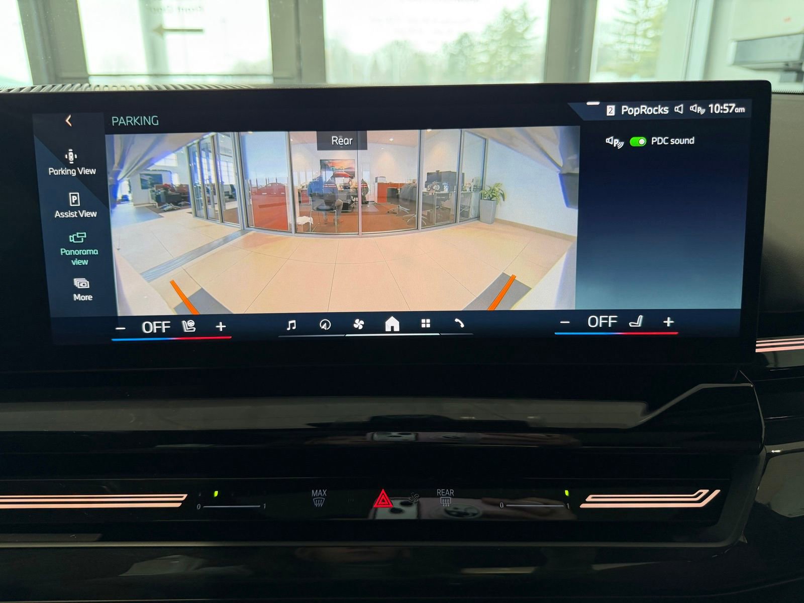 Certified 2025 BMW 530i xDrive image 30