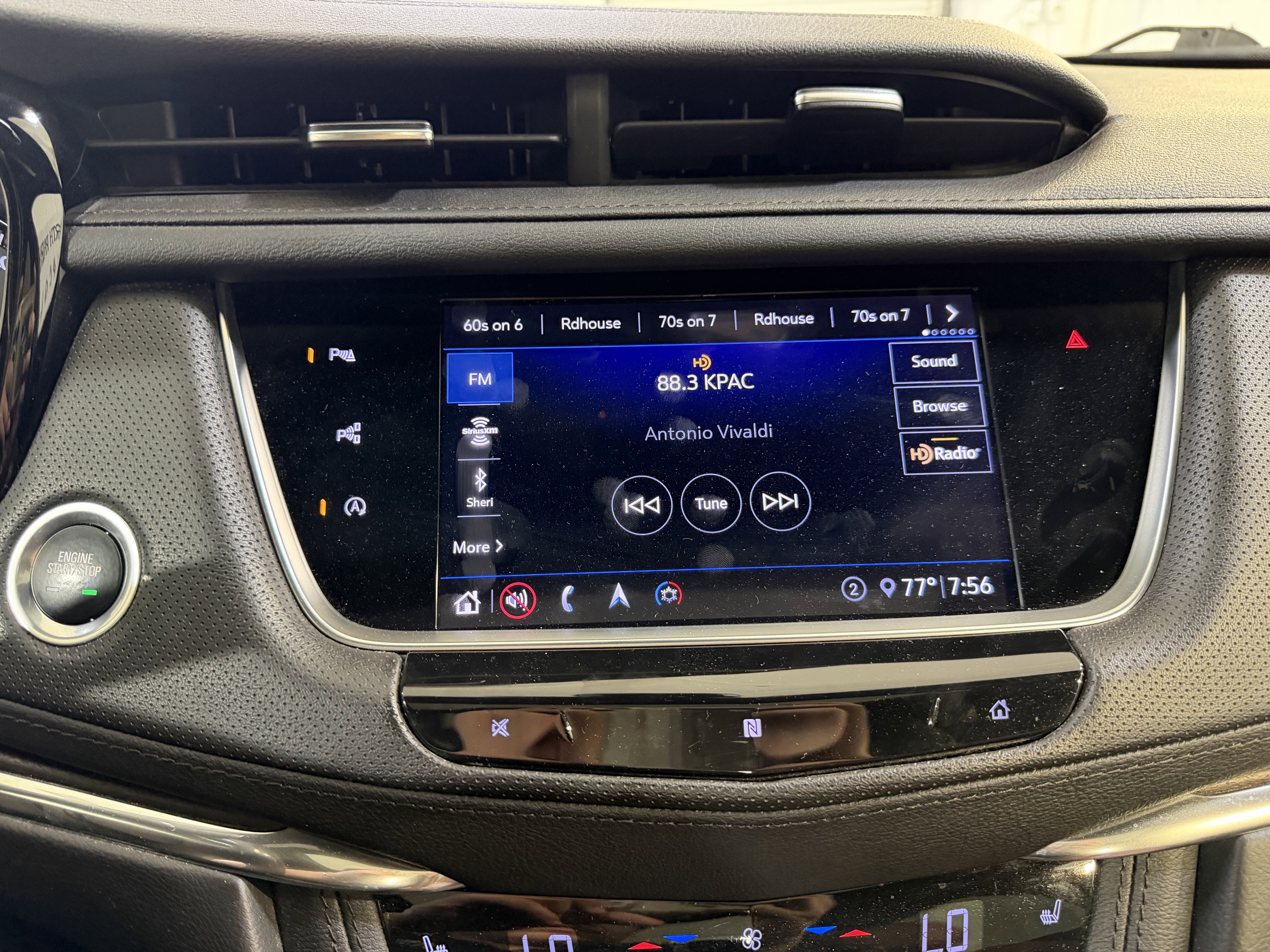 Used 2020 Cadillac XT5 Premium Luxury FWD image 20