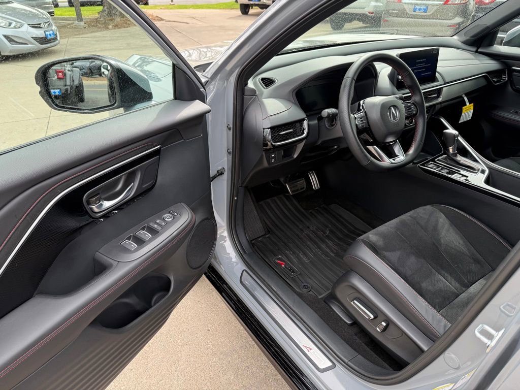 Certified 2025 Acura ADX A-Spec image 13