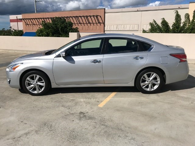 Used 2014 Nissan Altima 2.5 SV w/ Convenience Package FWD image 2